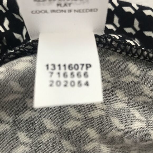 J. Jill‎ black & white tank top size LP - Picture 7 of 9